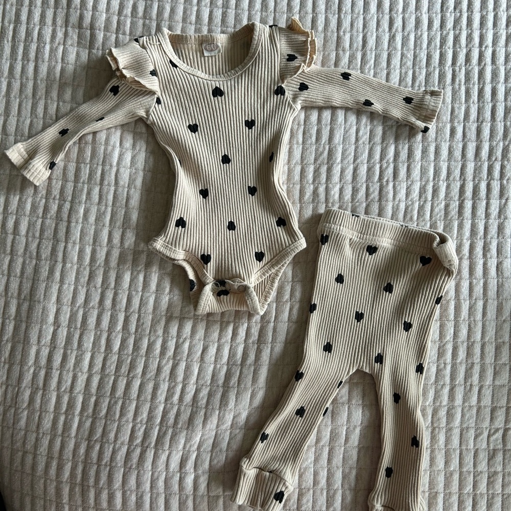 Amazon Cream and Black Matching Bodysuit Set